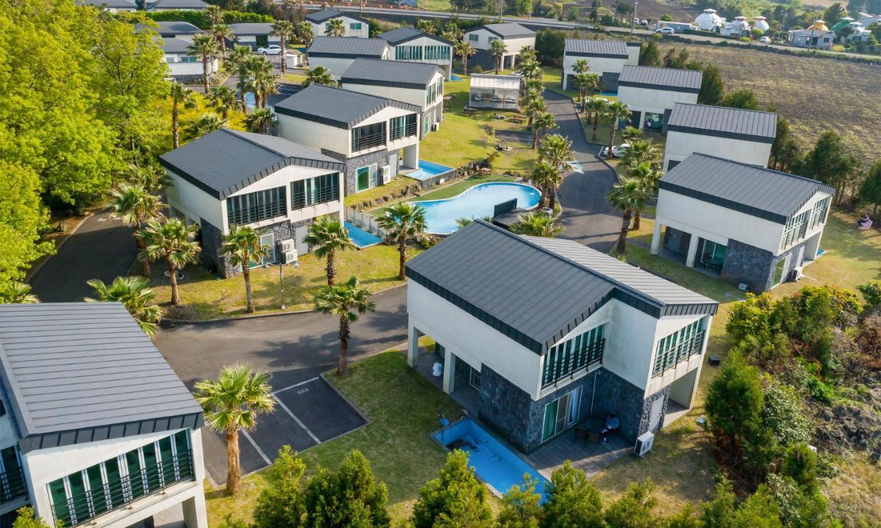 Pool And Villa Sorang Jeju Exteriör bild